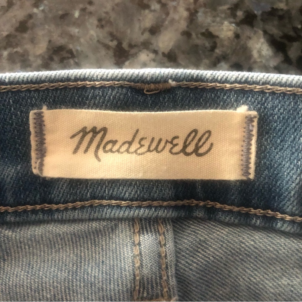MADEWELL 9” High-Rise Skinny Crop Jean, Button Front Edition w/ Fringed … - Picture 2 of 13